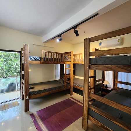 Cliff & Coral Hostel Varkala Bagian luar foto