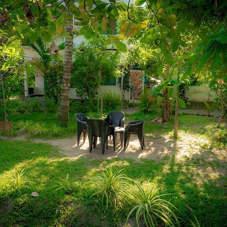 Cliff & Coral Hostel Varkala Bagian luar foto