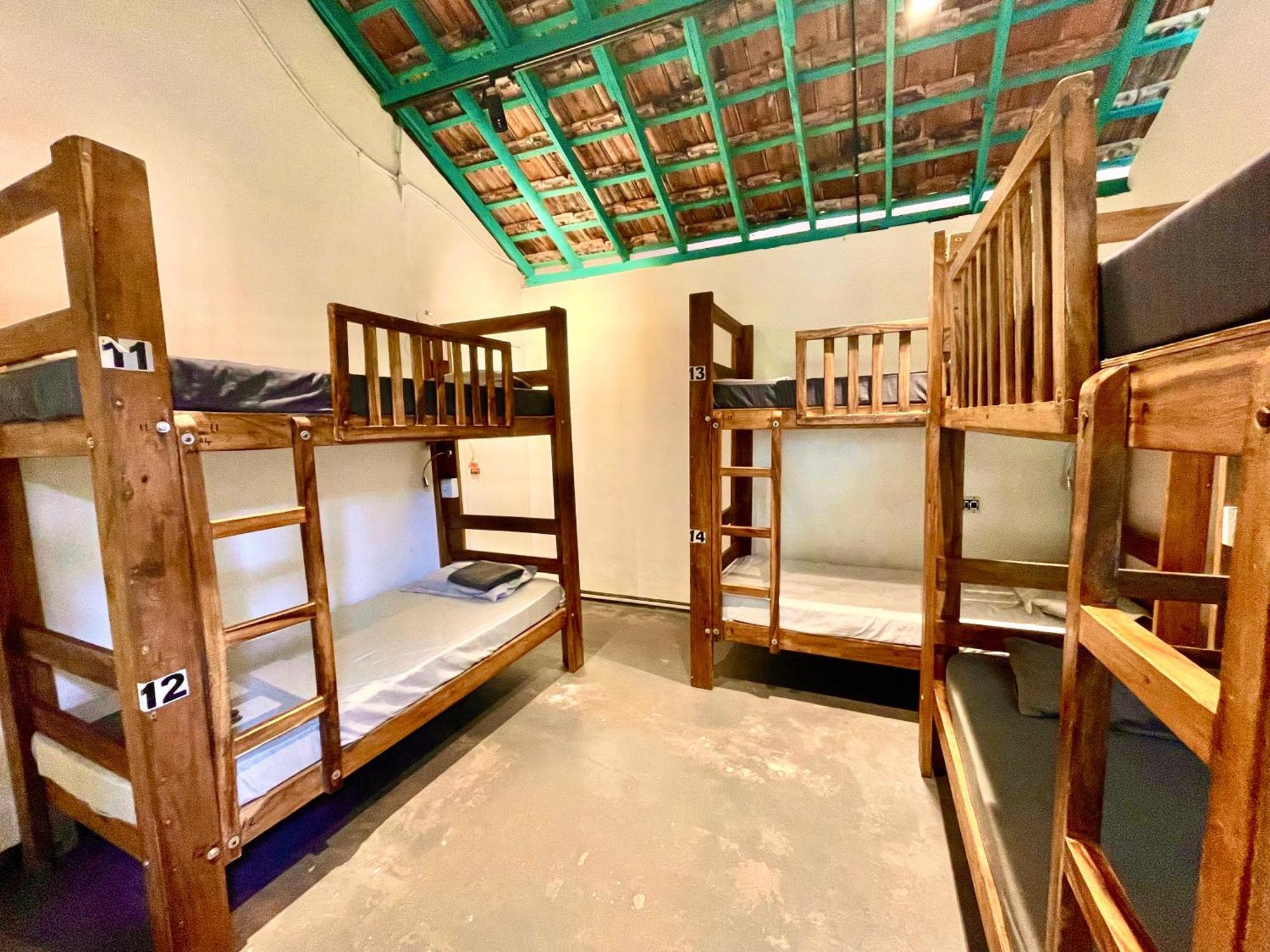 Cliff & Coral Hostel Varkala Bagian luar foto