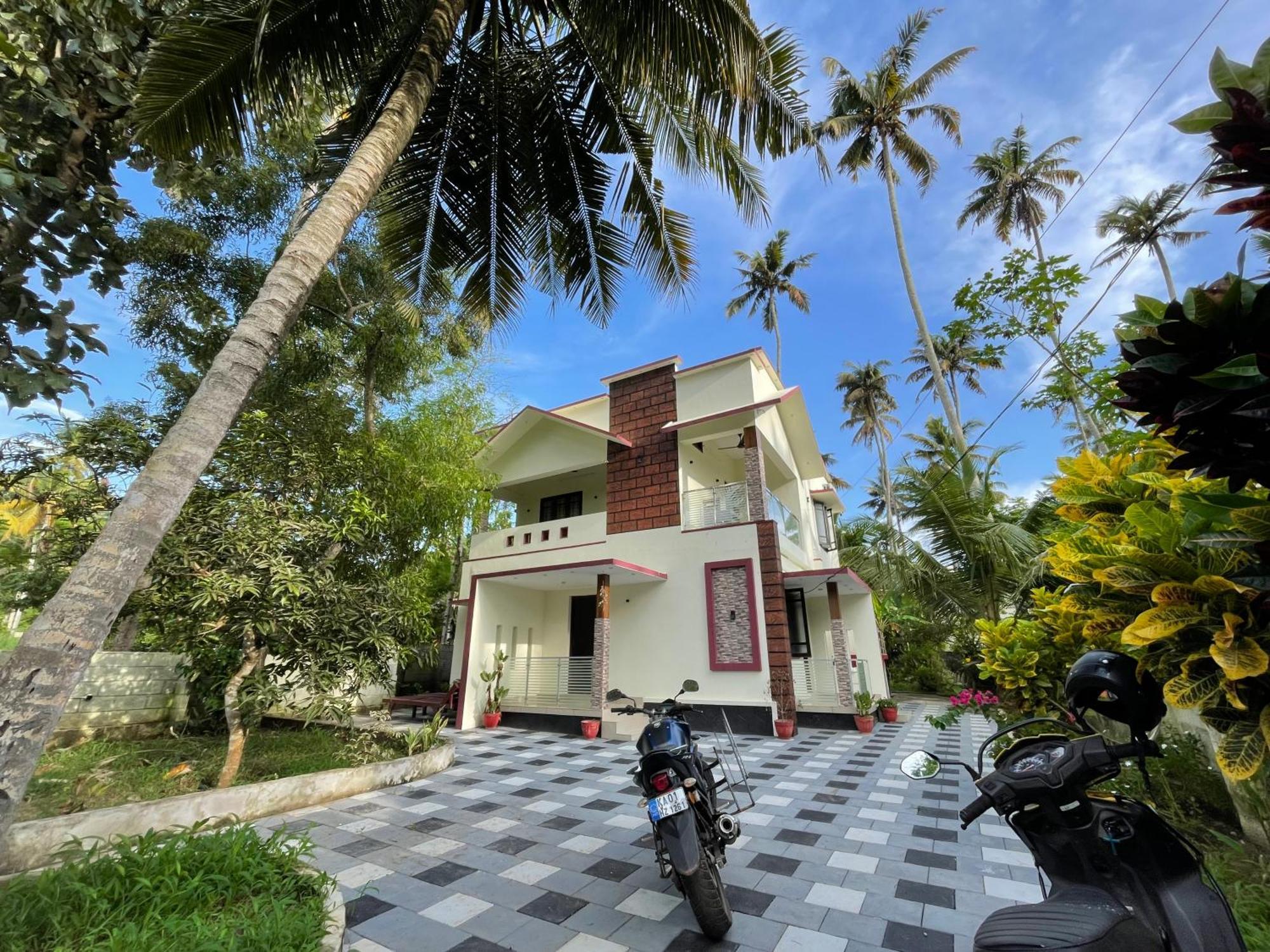 Cliff & Coral Hostel Varkala Bagian luar foto