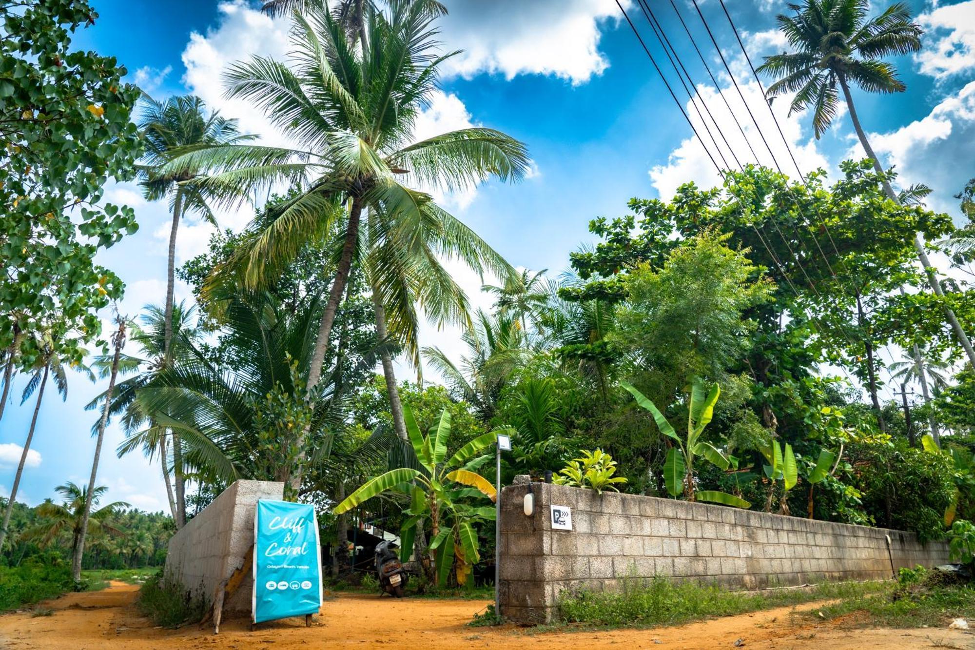 Cliff & Coral Hostel Varkala Bagian luar foto