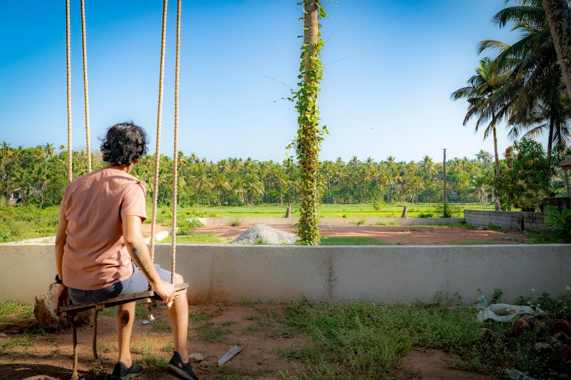 Cliff & Coral Hostel Varkala Bagian luar foto