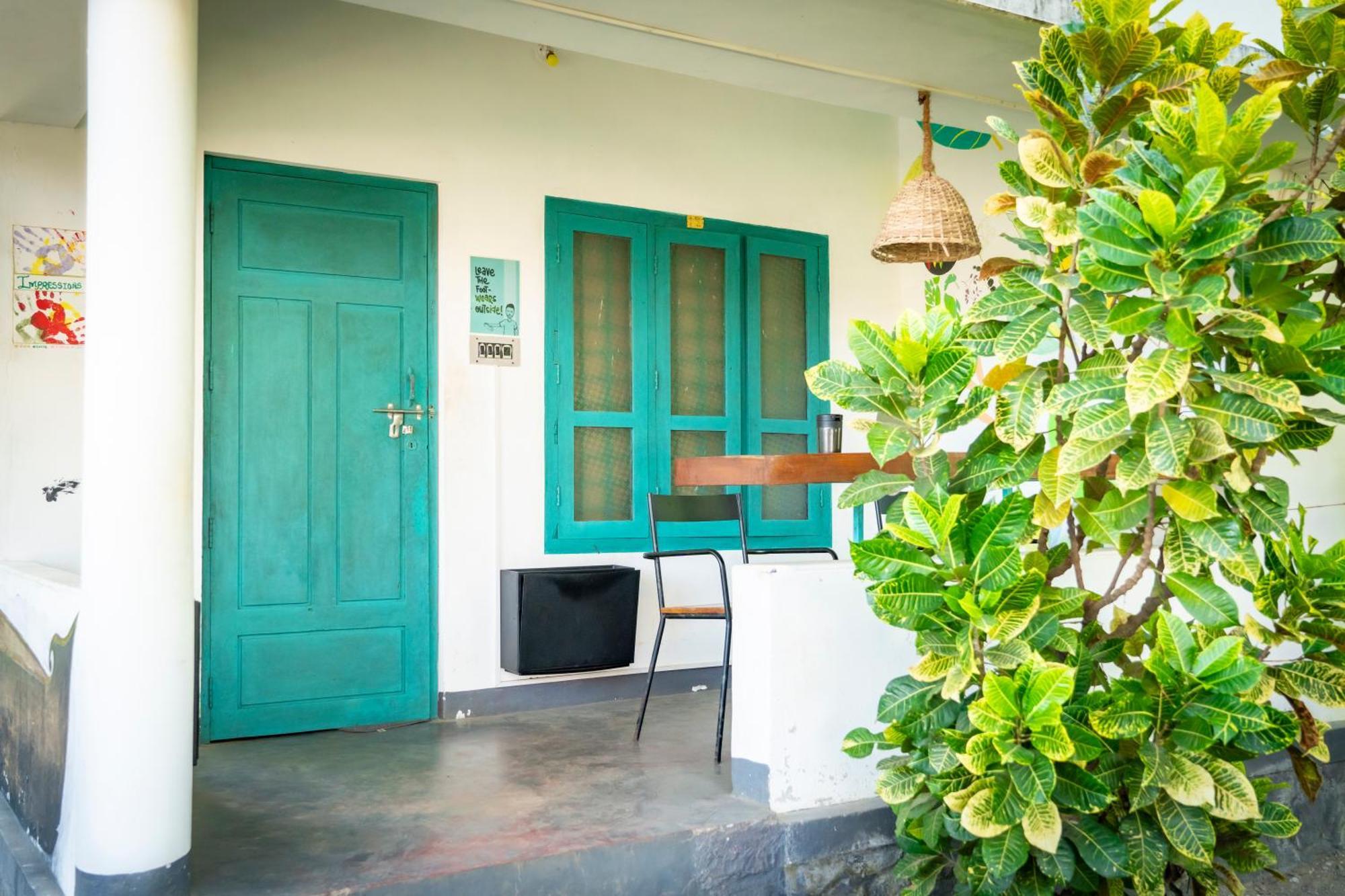 Cliff & Coral Hostel Varkala Bagian luar foto